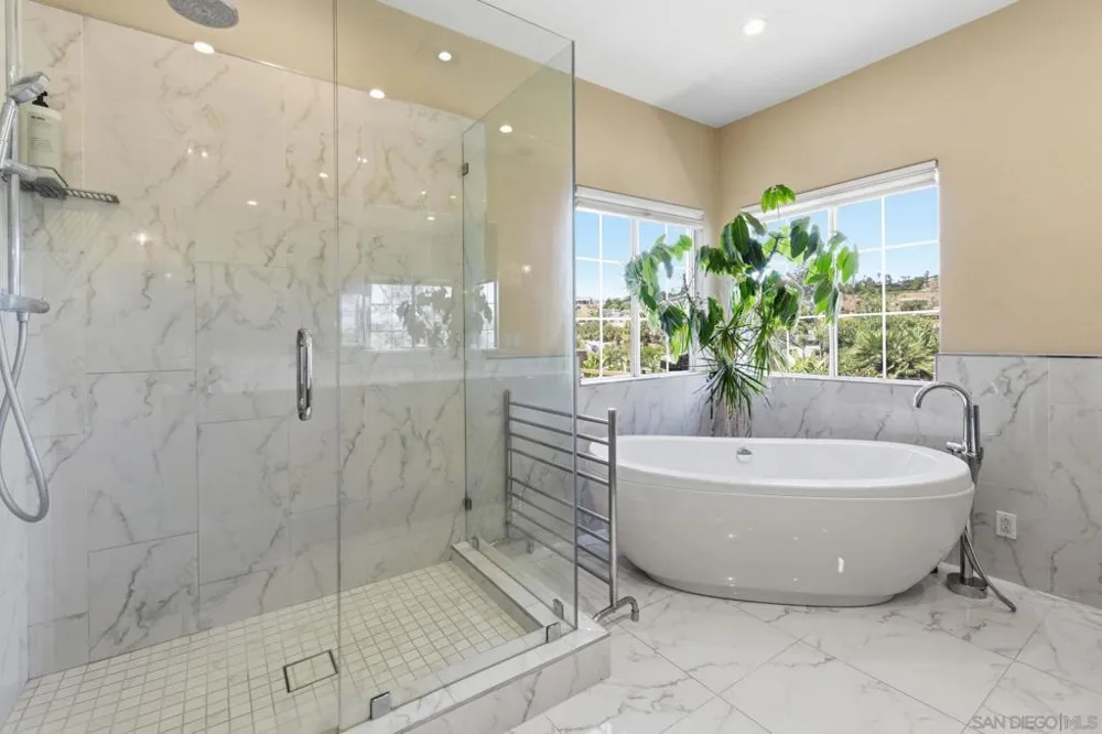 1653 Vista Vereda El Cajon, CA 92019