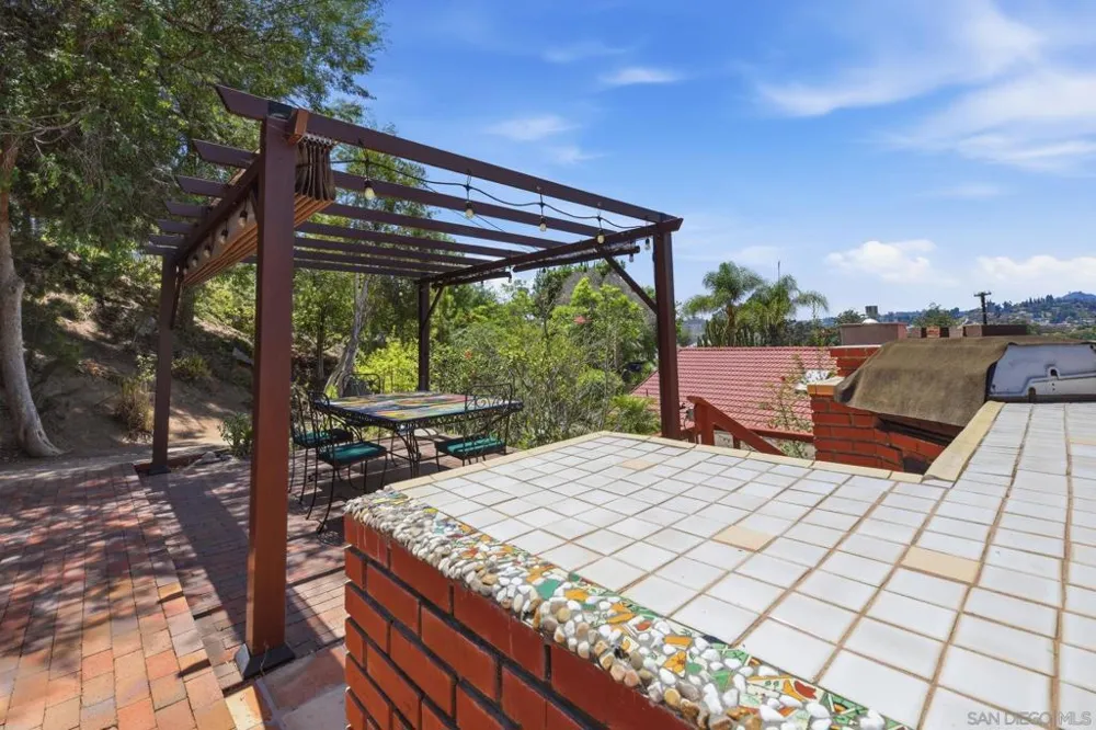 1653 Vista Vereda El Cajon, CA 92019