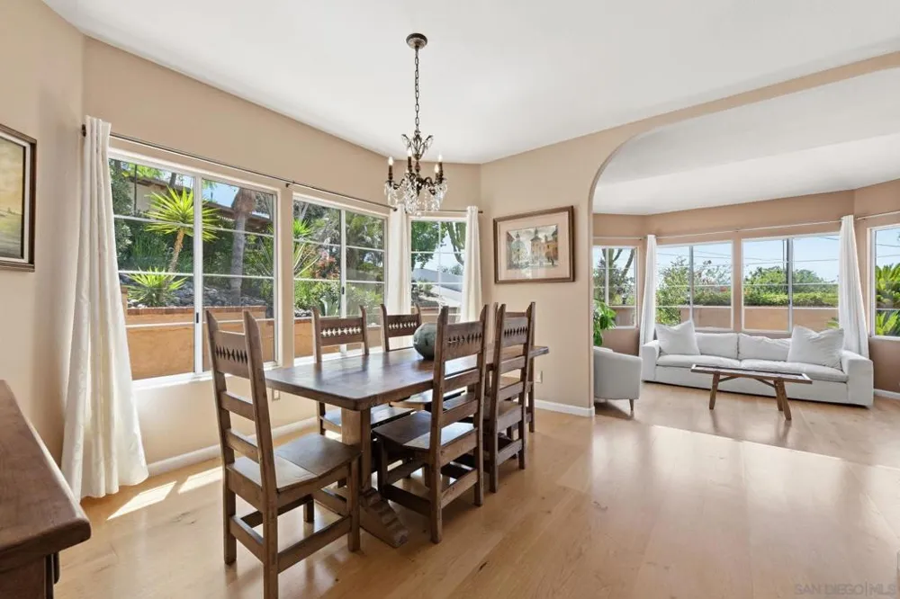 1653 Vista Vereda El Cajon, CA 92019