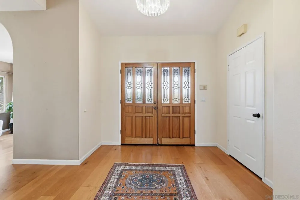 1653 Vista Vereda El Cajon, CA 92019