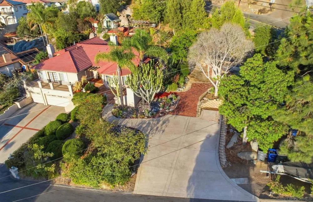 1653 Vista Vereda El Cajon, CA 92019
