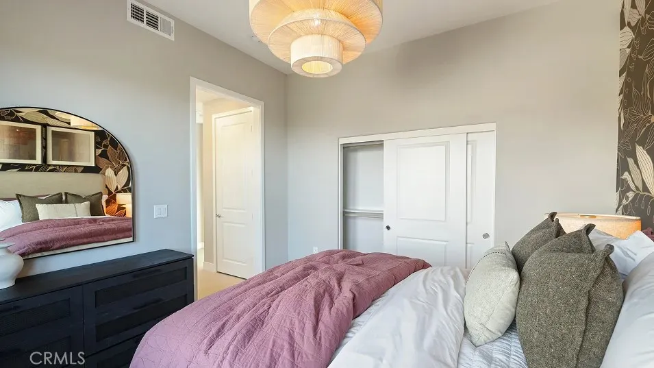 29786 Camino La Cumbre Valencia, CA 91354