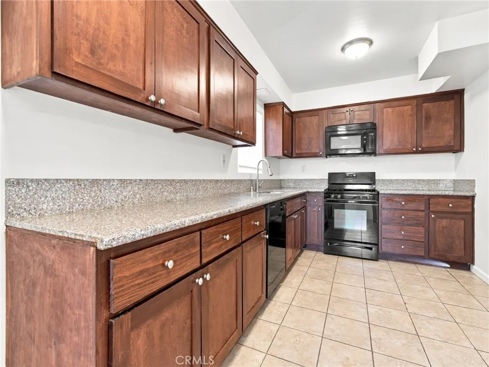 11137 Parr Avenue Sunland, CA 91040