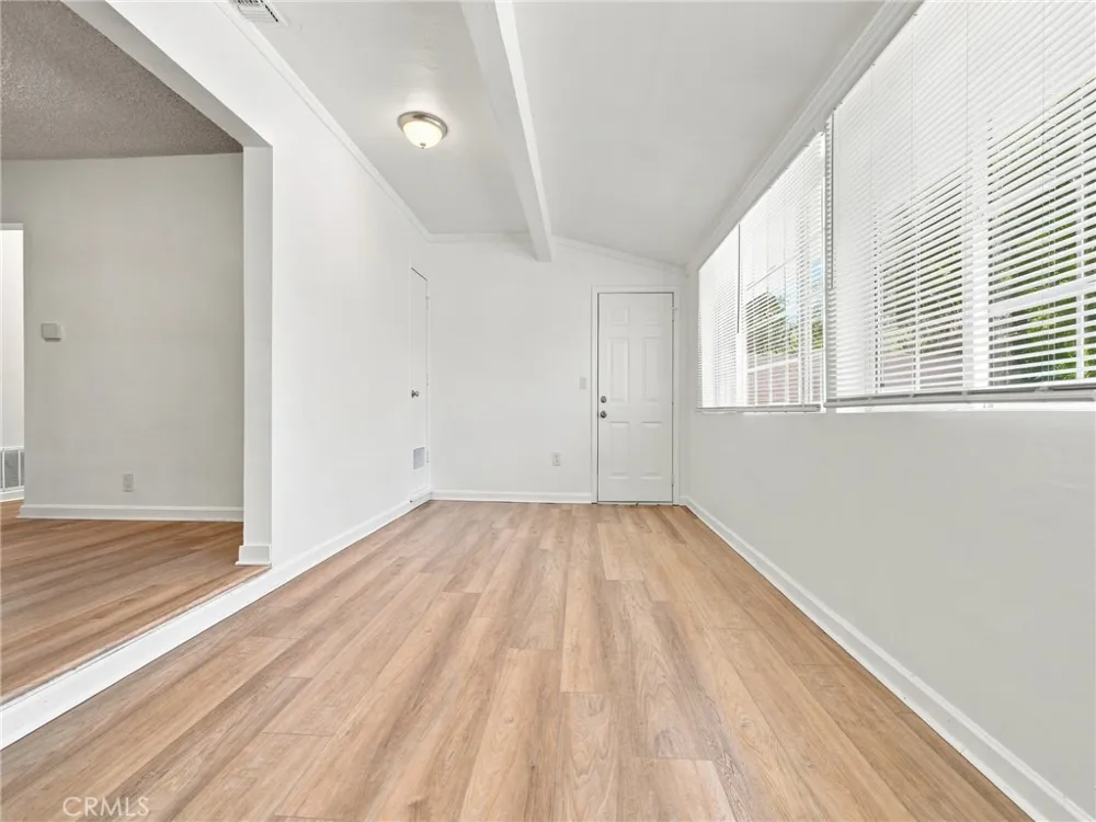 11137 Parr Avenue Sunland, CA 91040