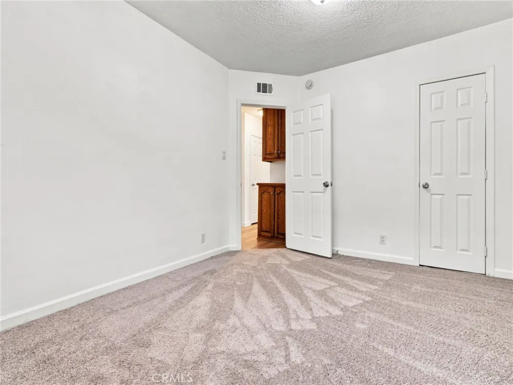11137 Parr Avenue Sunland, CA 91040