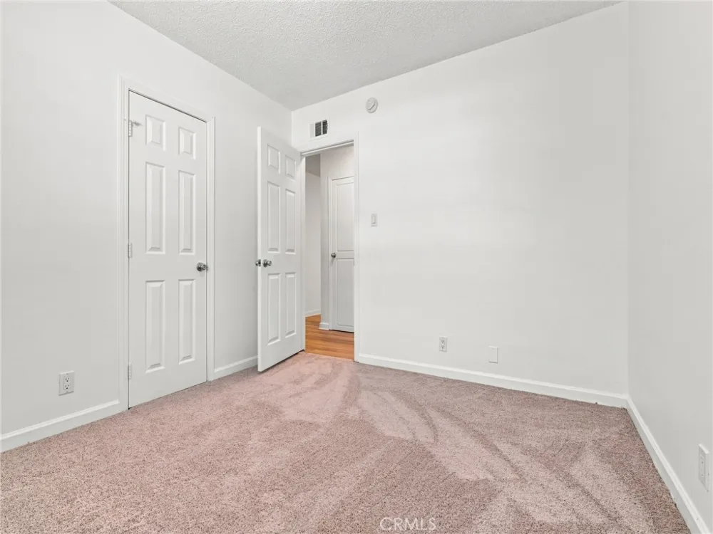 11137 Parr Avenue Sunland, CA 91040