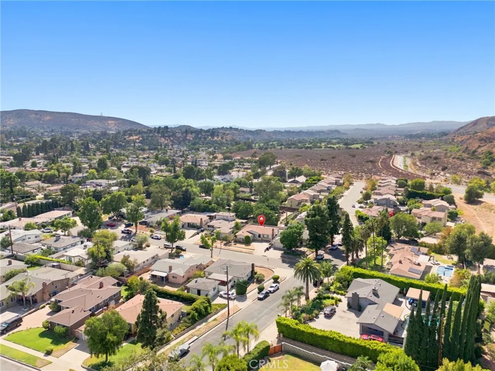 11137 Parr Avenue Sunland, CA 91040
