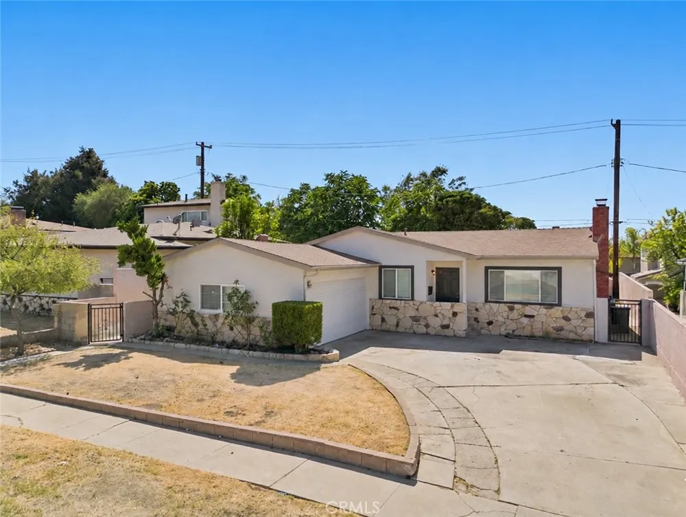 11137 Parr Avenue Sunland, CA 91040