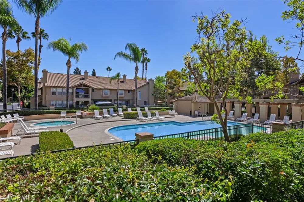 10 Sentinel Aliso Viejo, CA 92656