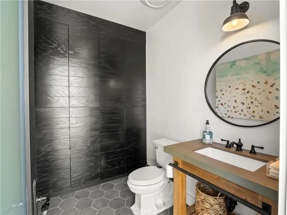 17113 Mark Madera, CA 93636