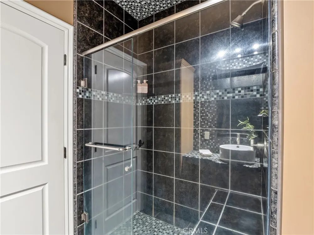 17113 Mark Madera, CA 93636
