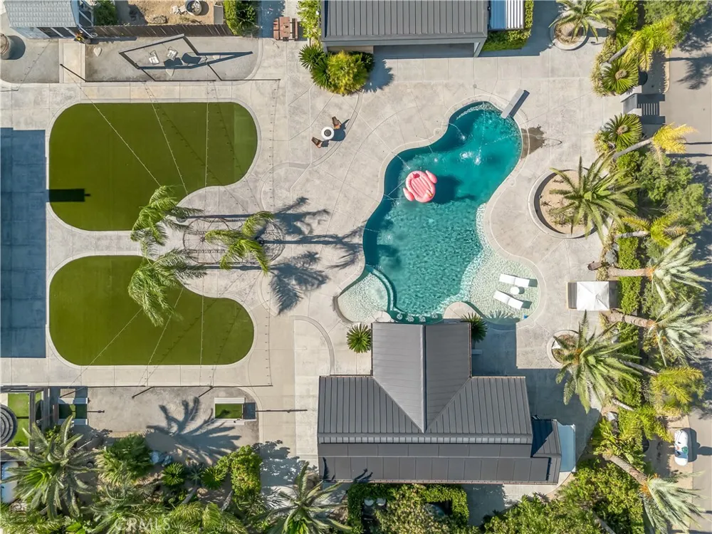17113 Mark Madera, CA 93636