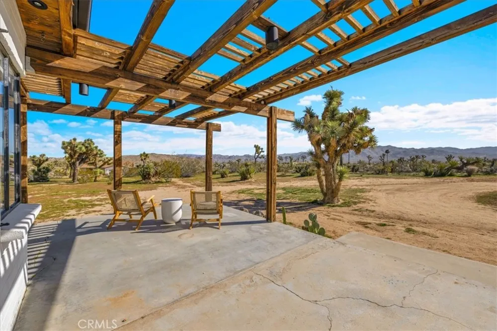 5437 Paradise View Road Yucca Valley, CA 92284