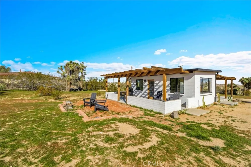 5437 Paradise View Road Yucca Valley, CA 92284