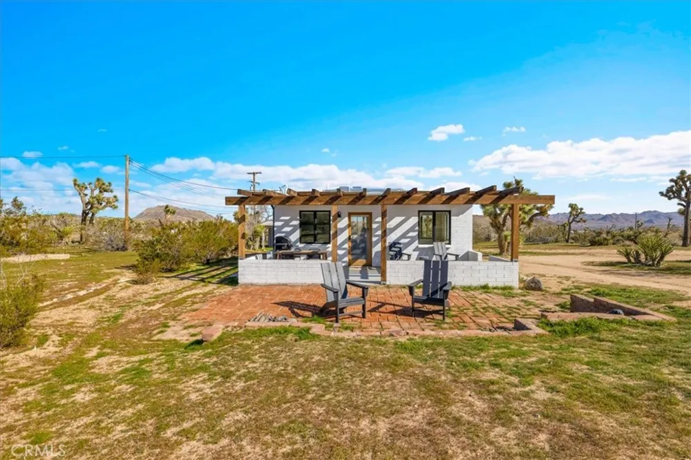 5437 Paradise View Road Yucca Valley, CA 92284