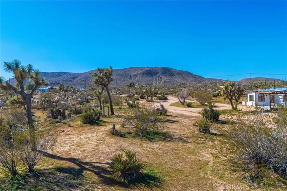 5437 Paradise View Road Yucca Valley, CA 92284