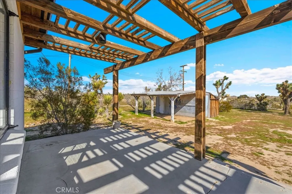 5437 Paradise View Road Yucca Valley, CA 92284