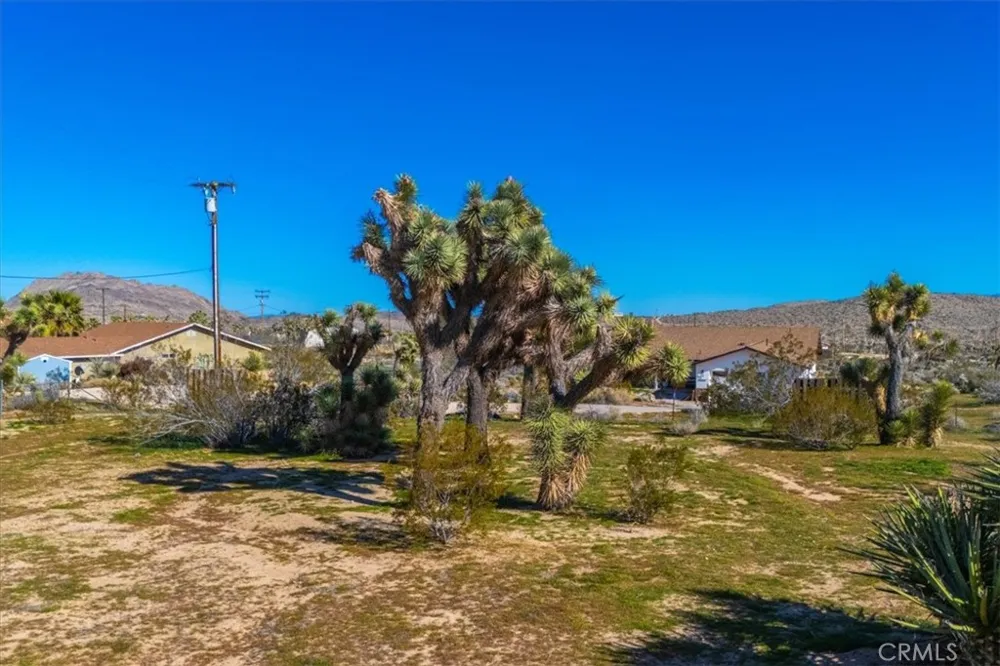 5437 Paradise View Road Yucca Valley, CA 92284