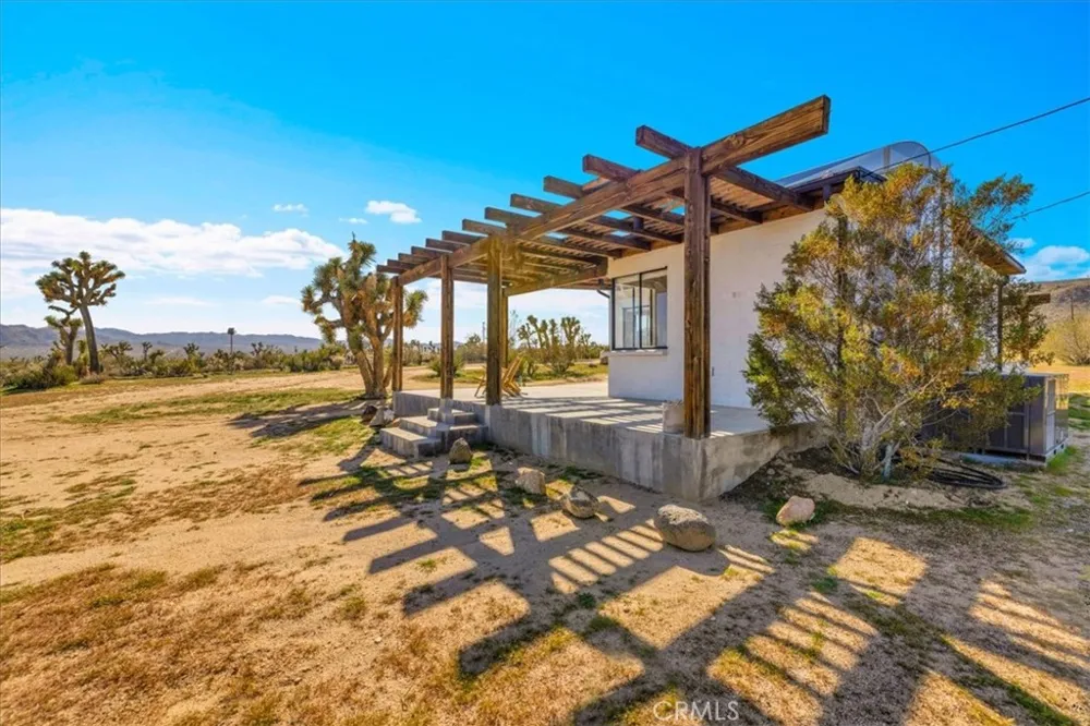 5437 Paradise View Road Yucca Valley, CA 92284