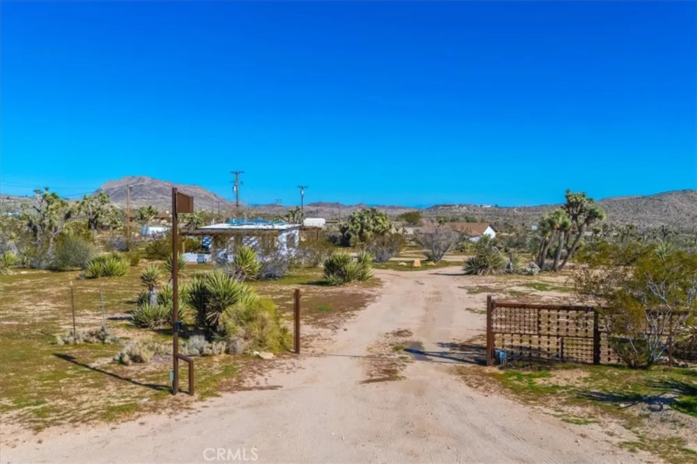 5437 Paradise View Road Yucca Valley, CA 92284