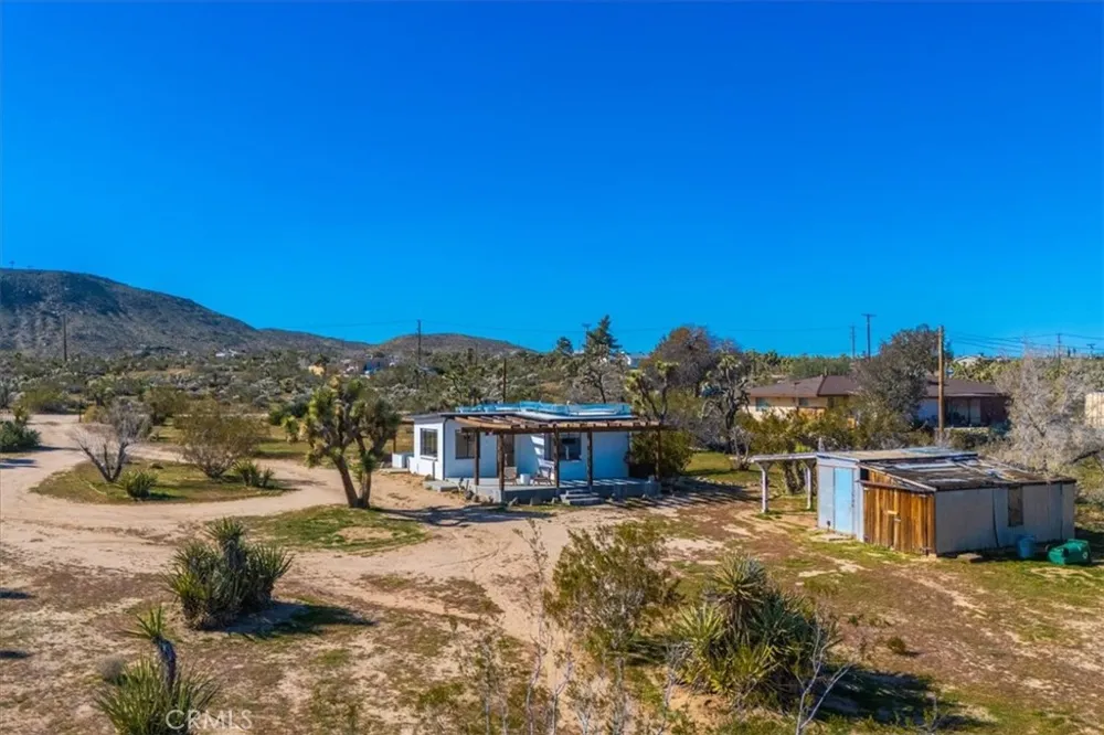 5437 Paradise View Road Yucca Valley, CA 92284
