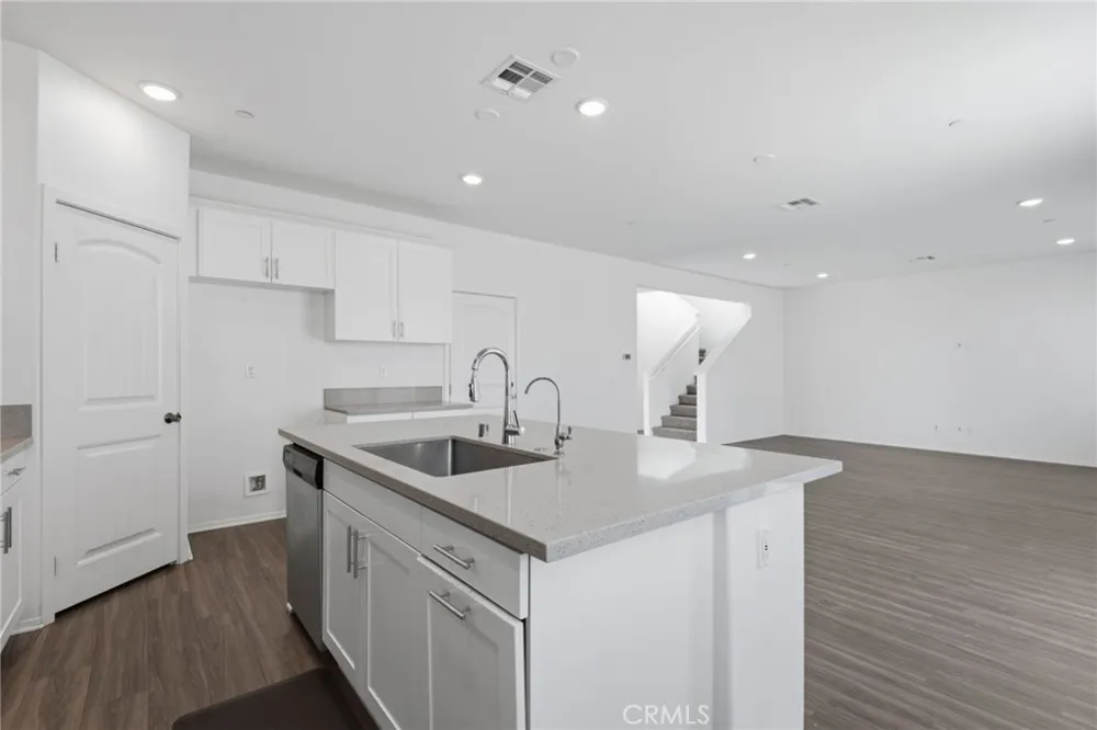 24914 Gossamer Court Moreno Valley, CA 92553