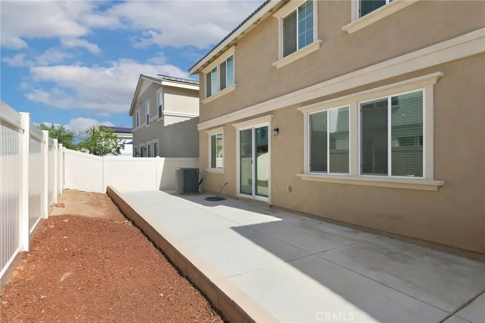 24914 Gossamer Court Moreno Valley, CA 92553