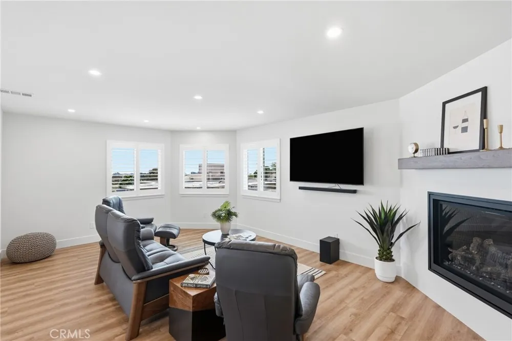 1899 Newport Avenue Grover Beach, CA 93433