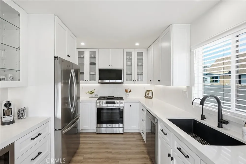 1899 Newport Avenue Grover Beach, CA 93433