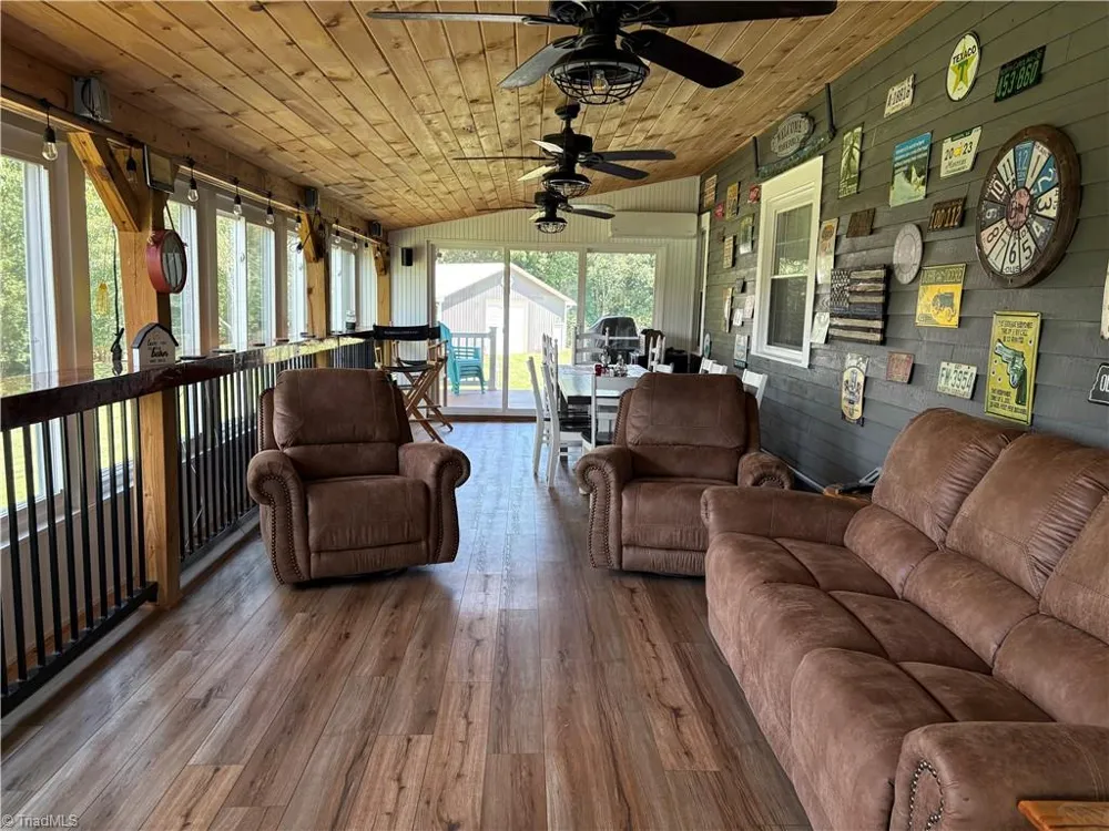 910 Hanks Street Traphill, NC 28685