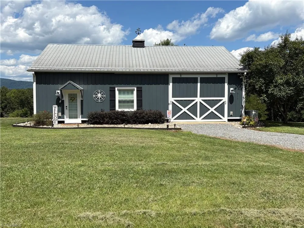 910 Hanks Street Traphill, NC 28685