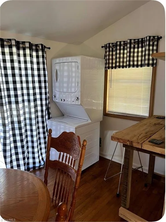 910 Hanks Street Traphill, NC 28685