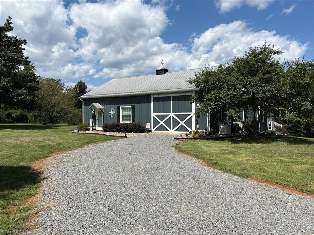 910 Hanks Street Traphill, NC 28685