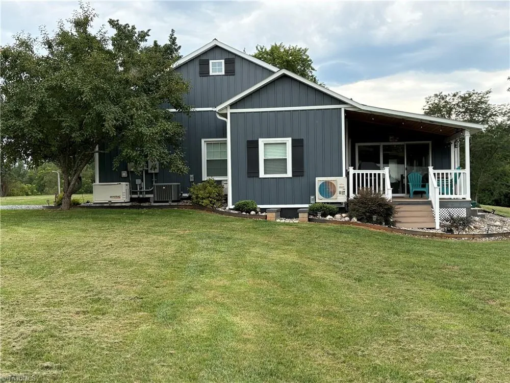 910 Hanks Street Traphill, NC 28685