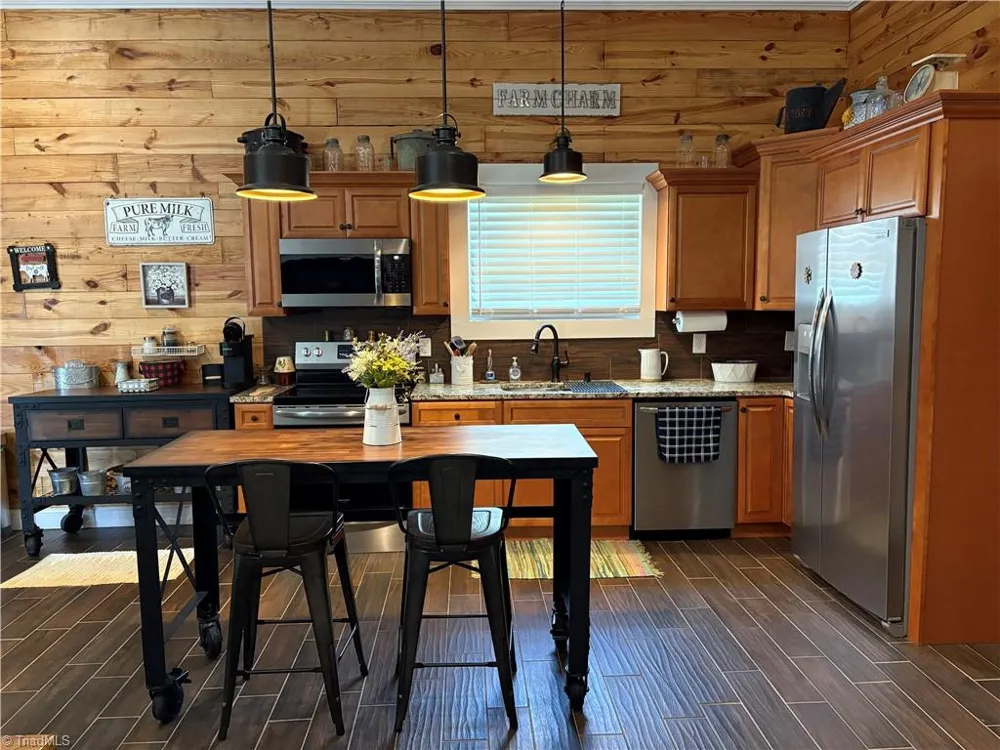910 Hanks Street Traphill, NC 28685