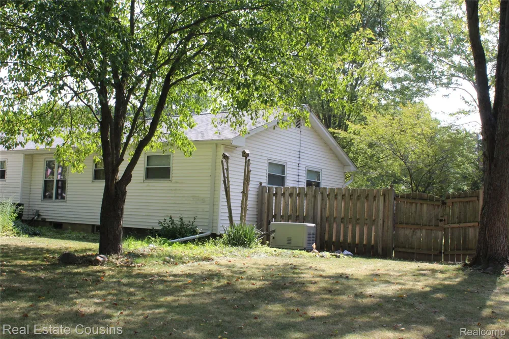 6258 Meadowwood Lane Grand Blanc Charter Township, MI 48439
