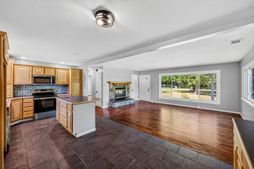 2465 E Arthur Road Otto Township, MI 49452