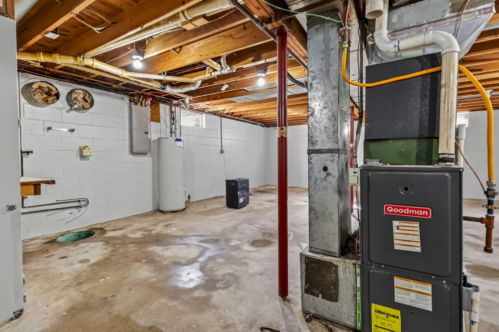 2465 E Arthur Road Otto Township, MI 49452