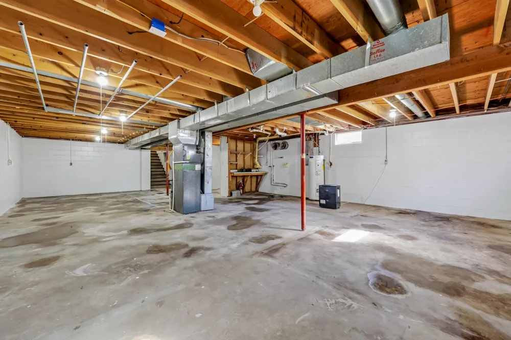 2465 E Arthur Road Otto Township, MI 49452