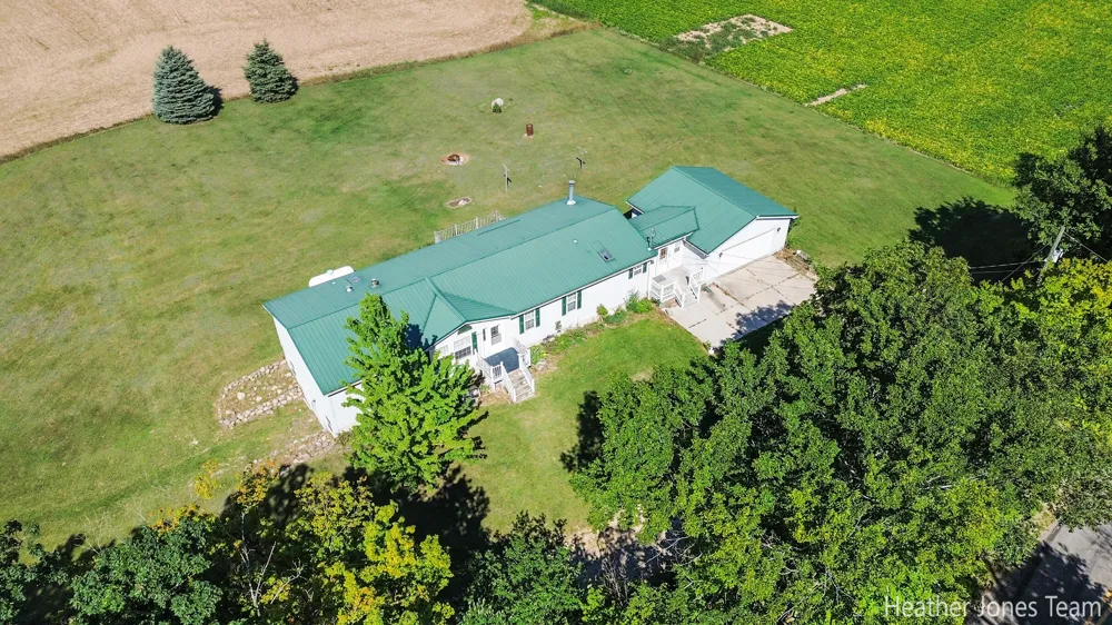 3349 Pine Grove Road Ferris Township, MI 48829