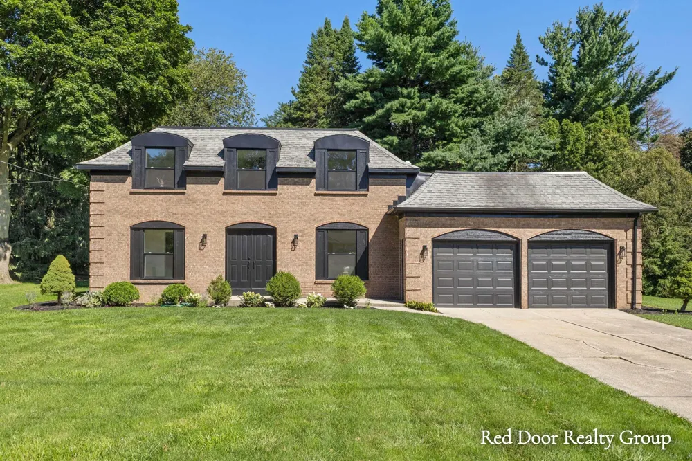 578 Arrowhead Avenue SE Grand Rapids Charter Township, MI 49546