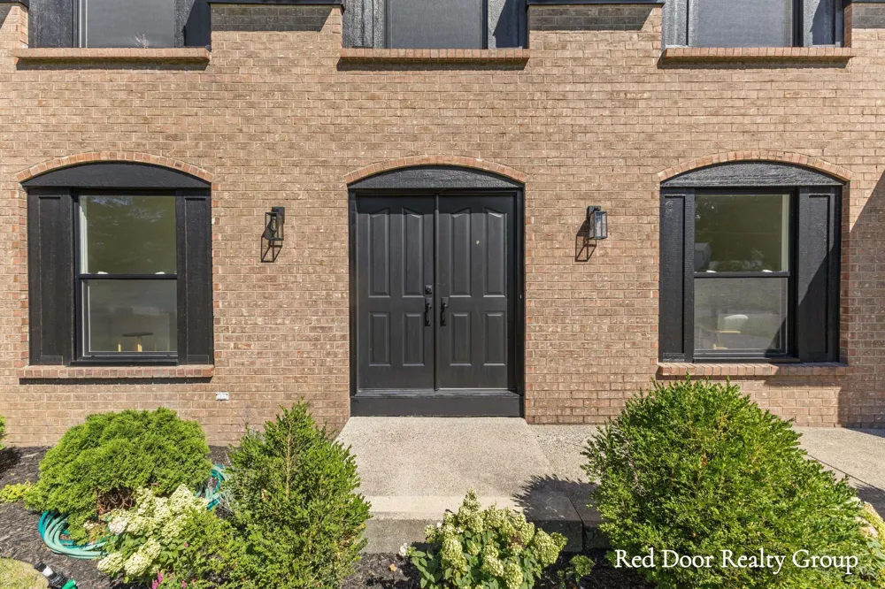 578 Arrowhead Avenue SE Grand Rapids Charter Township, MI 49546