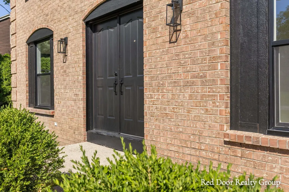 578 Arrowhead Avenue SE Grand Rapids Charter Township, MI 49546