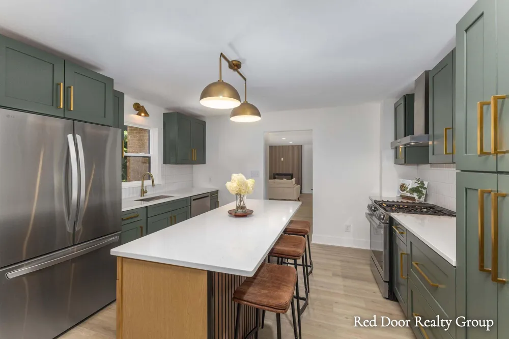 578 Arrowhead Avenue SE Grand Rapids Charter Township, MI 49546