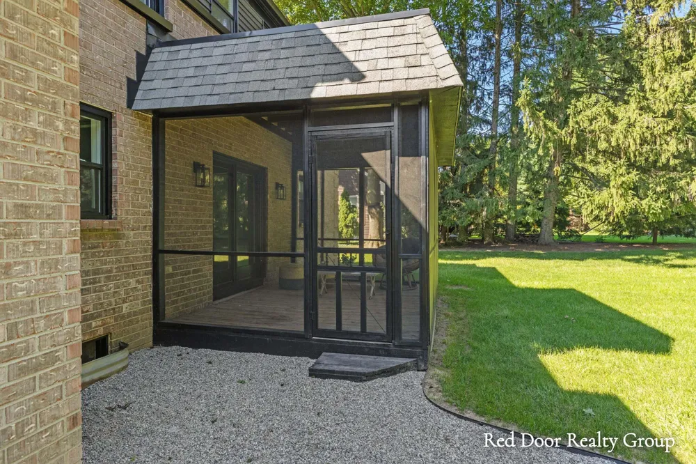 578 Arrowhead Avenue SE Grand Rapids Charter Township, MI 49546