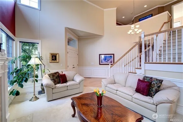 921 274th Way SE Sammamish, WA 98075