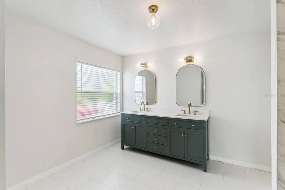 13635 WATERHOUSE WAY Orlando, FL 32828