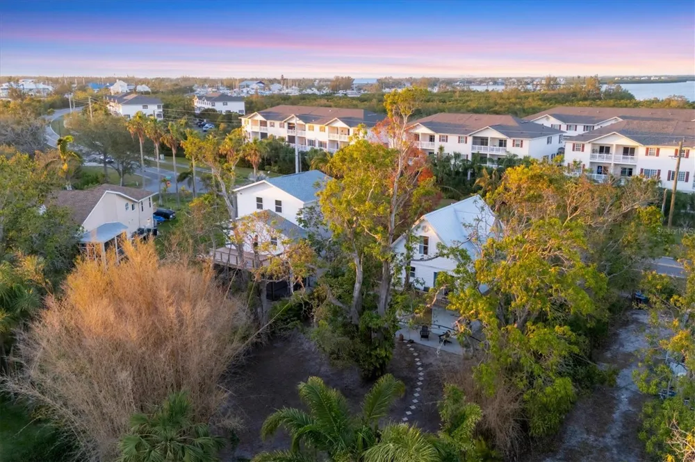 3403 10TH STREET W Palmetto, FL 34221