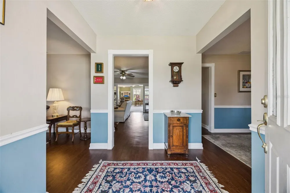 312 OAK HILL DRIVE Altamonte Springs, FL 32701