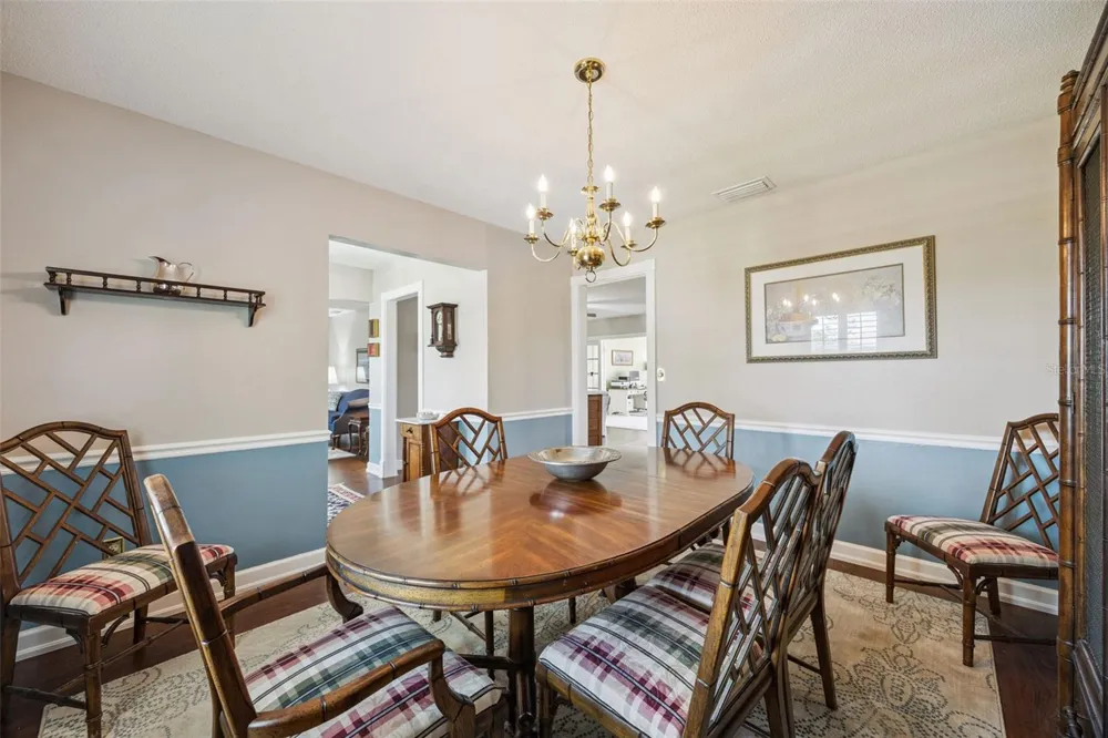 312 OAK HILL DRIVE Altamonte Springs, FL 32701